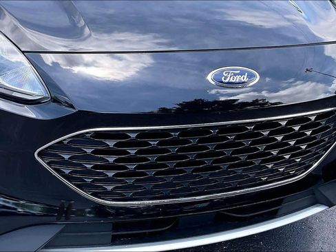 Used 2021 Ford Escape SE FWD image 29