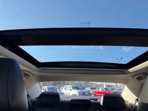 Used 2023 Chrysler 300 Touring L w/ Popular Equipment Group image 14