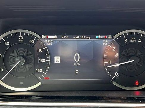 Used 2023 Land Rover Range Rover Evoque R-Dynamic S image 25