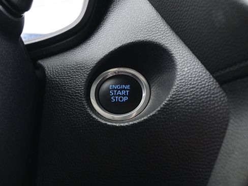 Used 2022 Toyota Corolla Cross LE image 21