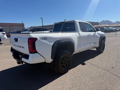 Used 2024 Toyota Tacoma PreRunner w/ TRD Prerunner Upgrade Package RWD image 5