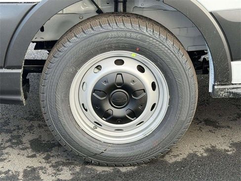 New 2026 Ford Transit 250 148 Medium Roof image 7