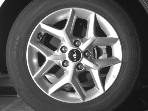 Used 2025 Kia Soul LX w/ LX Technology Package image 18