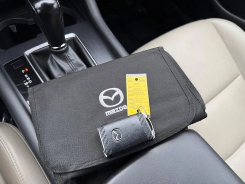 Used 2020 MAZDA MAZDA3 Sedan w/ Select Package image 19