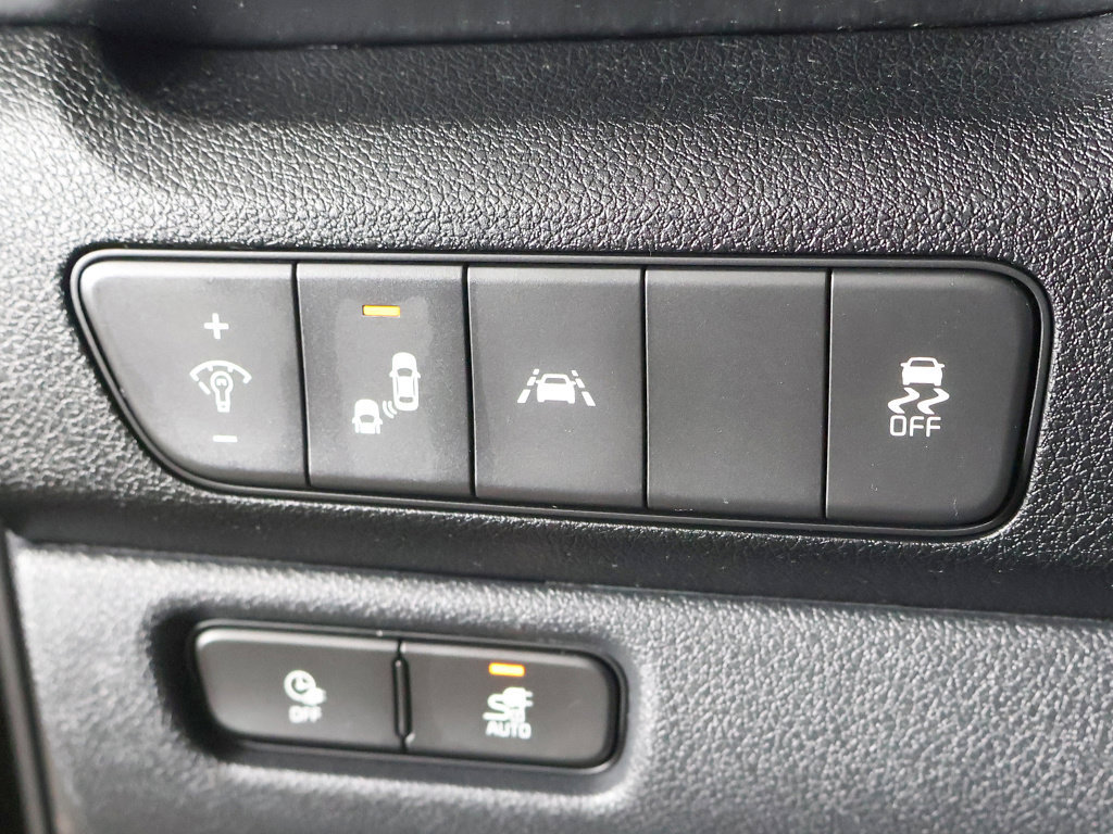 Used 2022 Kia Niro EX w/ Cold Weather Package FWD image 38