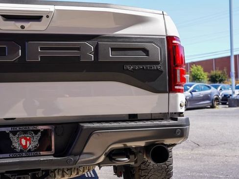 Used 2019 Ford F150 Raptor w/ Equipment Group 802A Luxury AWD/4WD image 39