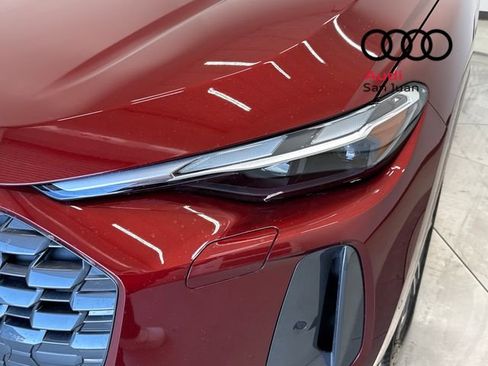 Certified 2025 Audi Q5 2.0T Premium w/ Convenience Package image 5