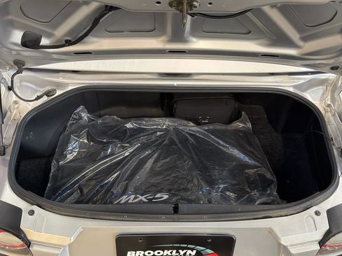 Used 2007 MAZDA MX-5 Miata Grand Touring w/ Premium Pkg RWD image 22