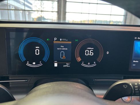 Used 2025 Hyundai Kona SEL image 40