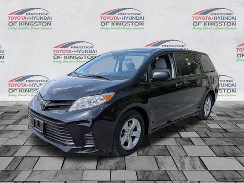 Used 2020 Toyota Sienna L FWD image 8