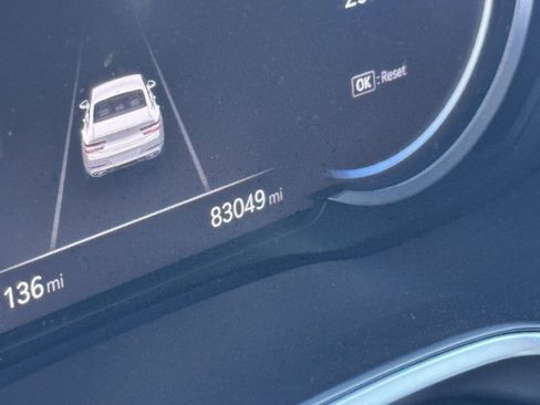 Used 2022 Genesis G80 2.5T image 3