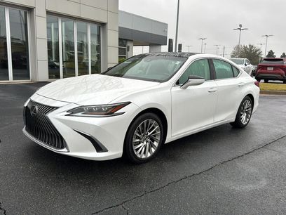 Certified 2021 Lexus ES 350 Ultra Luxury w/ Accessory Package 2