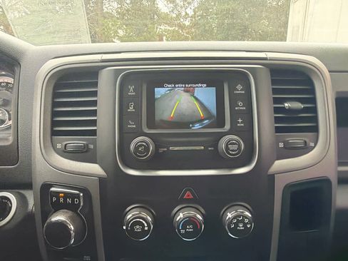 Used 2018 RAM 1500 Express w/ Express Value Package image 26