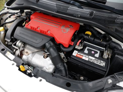 Used 2015 FIAT 500 Abarth image 48