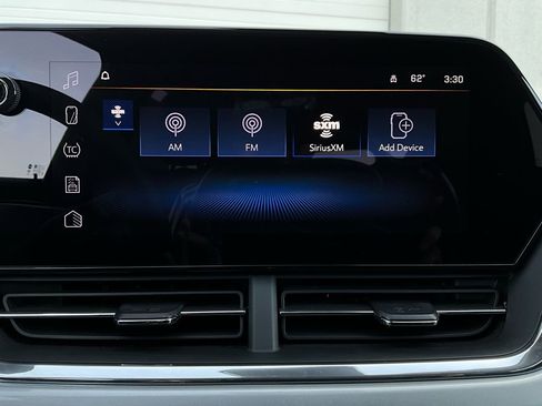 Used 2025 Chevrolet Trax LT image 29