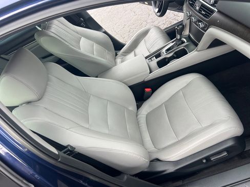 Used 2018 Honda Accord Touring image 18