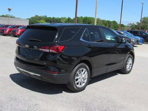 Used 2024 Chevrolet Equinox LT FWD image 3