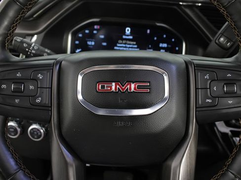 Used 2025 GMC Sierra 2500 AT4 w/ AT4 Premium Plus Package AWD/4WD image 16