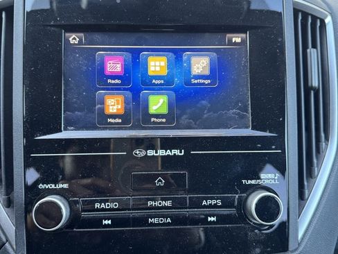 Used 2018 Subaru Crosstrek 2.0i Premium w/ Eyesight System image 17