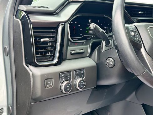 Used 2024 GMC Sierra 1500 Denali Ultimate AWD/4WD image 10