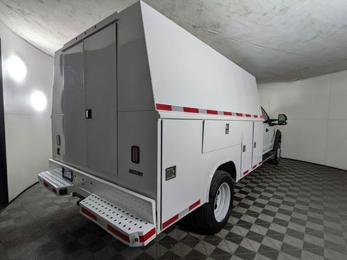 Used 2022 Ford F450 XL w/ Power Equipment Group AWD/4WD image 8