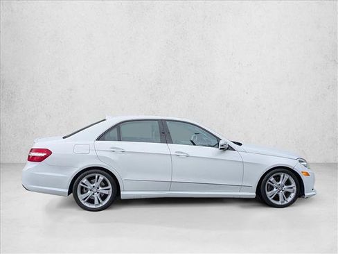 Used 2013 Mercedes-Benz E 350 Sedan image 4