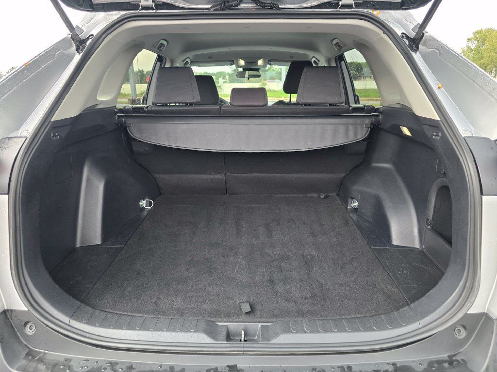 Certified 2025 Toyota RAV4 XLE AWD/4WD image 19