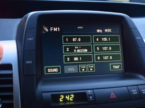 Used 2005 Toyota Prius FWD image 16