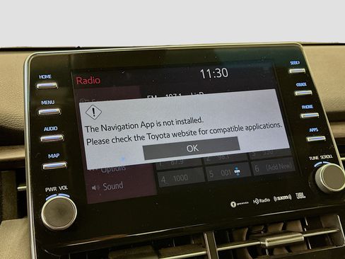 Used 2019 Toyota Avalon XLE image 22