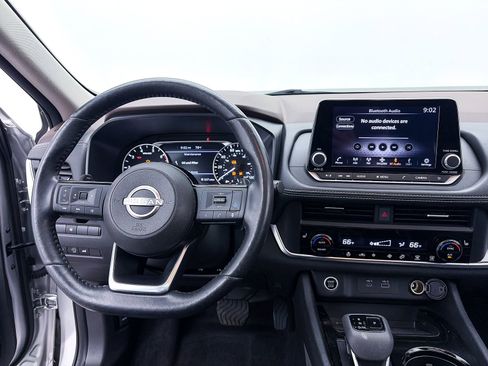 Used 2023 Nissan Rogue SV w/ SV Premium B Package FWD image 4