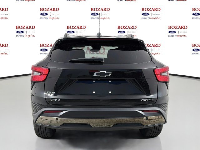 Used 2025 Chevrolet Trax ACTIV FWD image 7