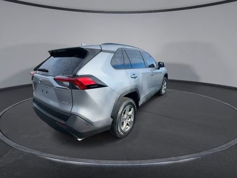 Used 2022 Toyota RAV4 XLE image 14