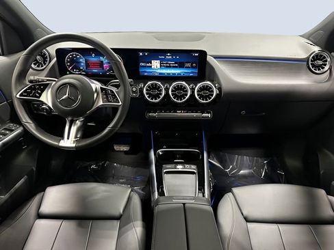 Used 2026 Mercedes-Benz GLA 250 4MATIC image 12