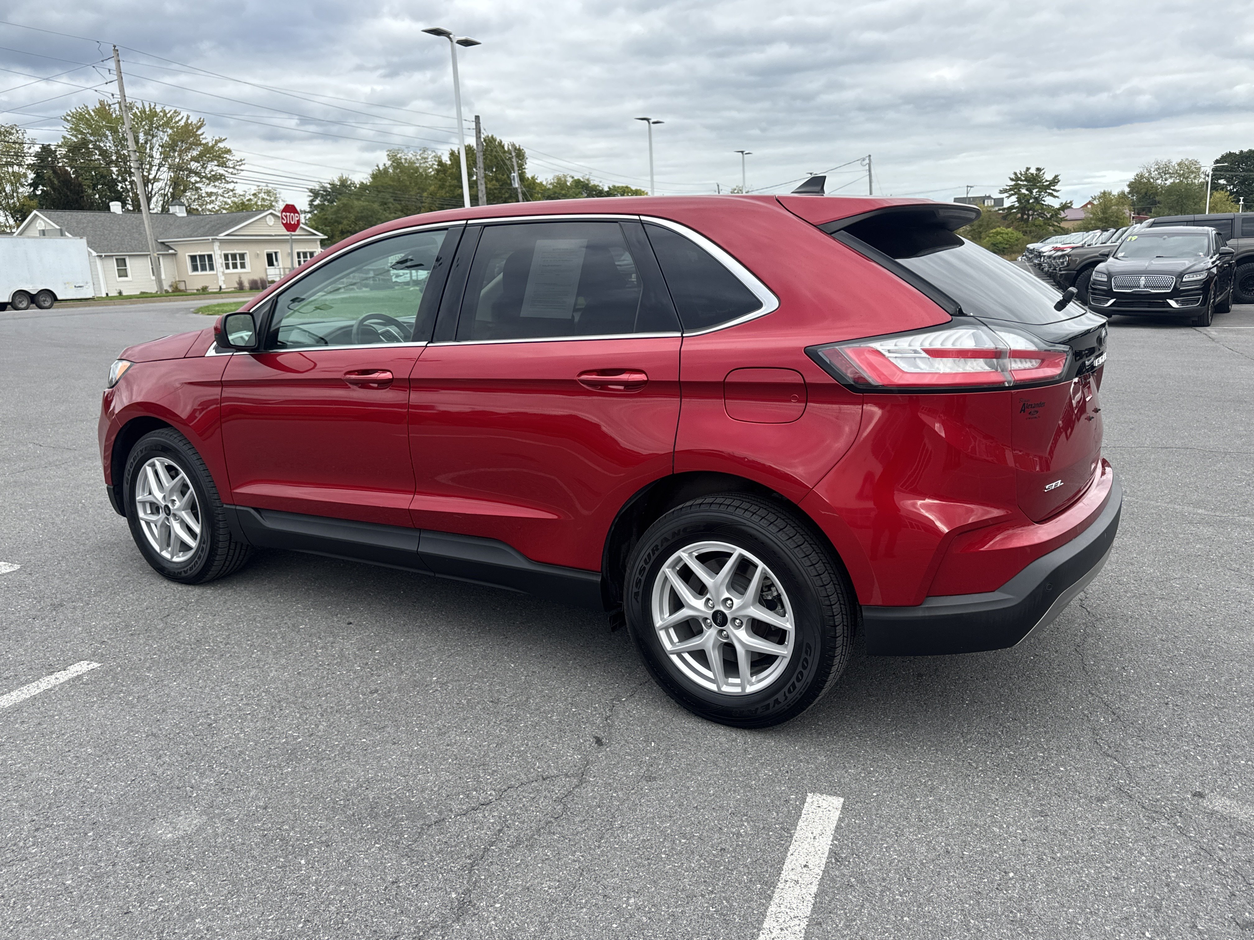 Used 2024 Ford Edge SEL AWD/4WD image 6