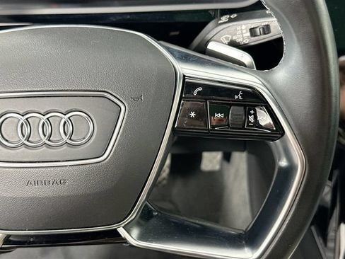 Used 2022 Audi e-tron Premium w/ Convenience Plus Package AWD/4WD image 23