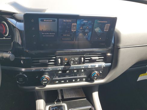 New 2026 Nissan Pathfinder SL FWD image 8