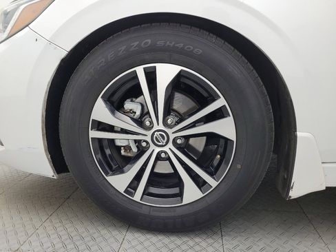 Used 2020 Nissan Sentra SV image 30