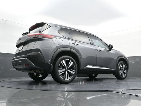 Used 2023 Nissan Rogue SL w/ SL Premium Package image 27
