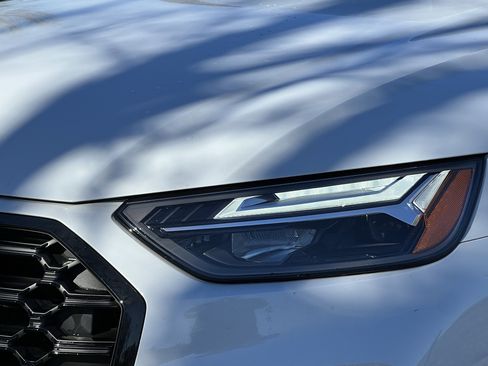 Used 2024 Audi Q5 2.0T Premium Plus w/ Premium Plus Package image 7