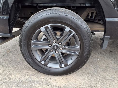 Used 2023 Ford F150 Lariat w/ Equipment Group 502A High image 5