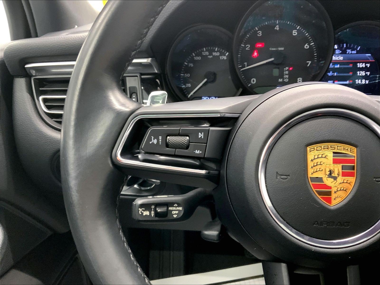 Certified 2023 Porsche Macan AWD/4WD image 14