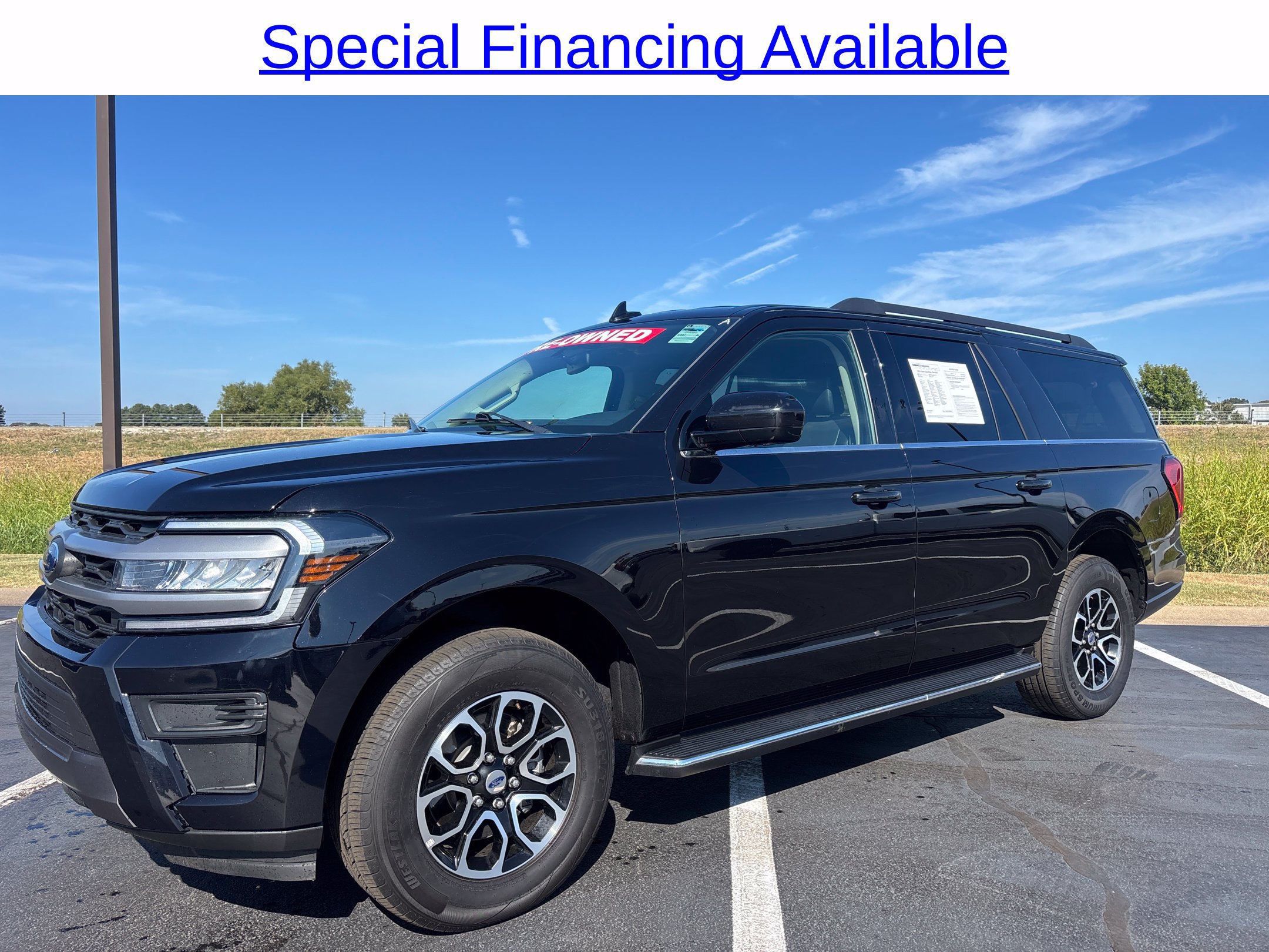 Used 2023 Ford Expedition Max XLT AWD/4WD image 1