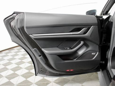 Used 2026 Porsche Taycan image 34