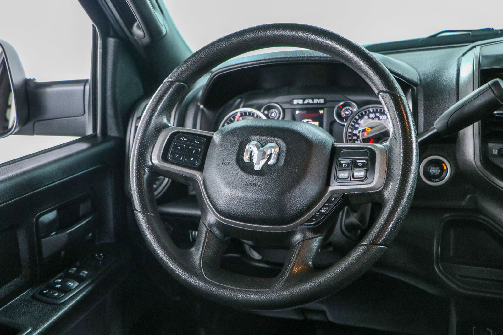 Used 2022 RAM 3500 Tradesman AWD/4WD image 13