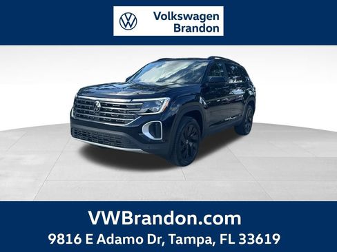 New 2026 Volkswagen Atlas SE FWD image 1