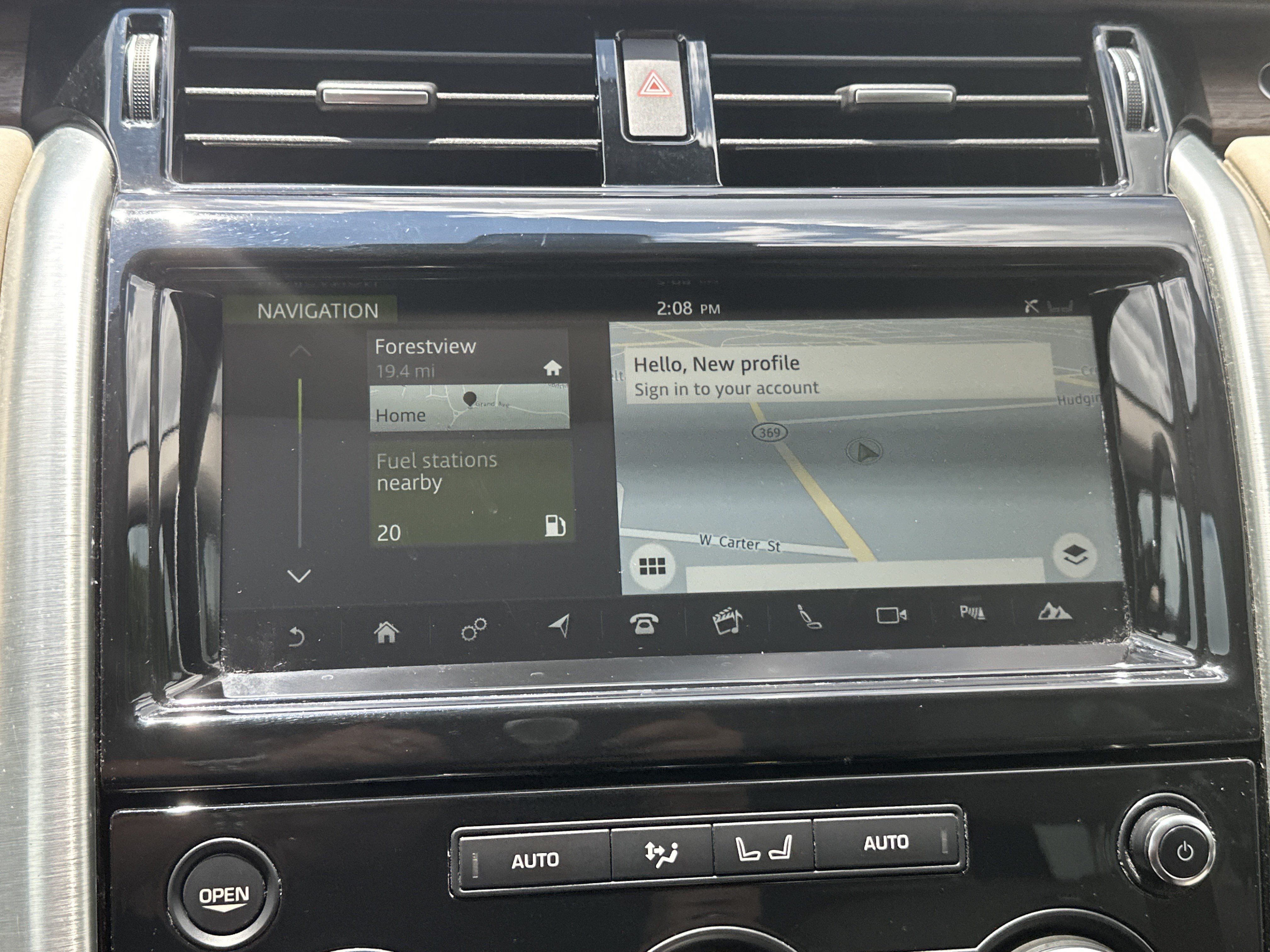 Used 2018 Land Rover Discovery HSE AWD/4WD image 26