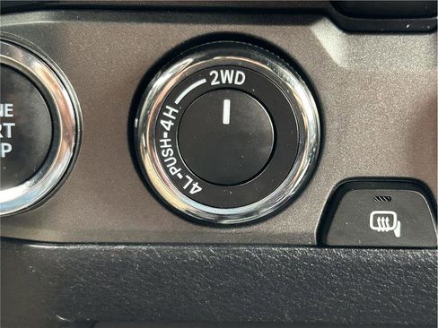 Used 2022 Toyota Tacoma TRD Off-Road w/ Technology Package image 20