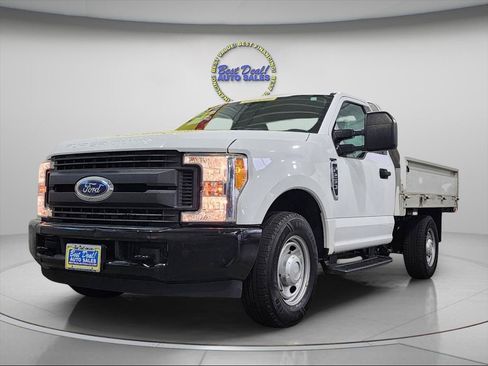 Used 2017 Ford F250 XL RWD image 1