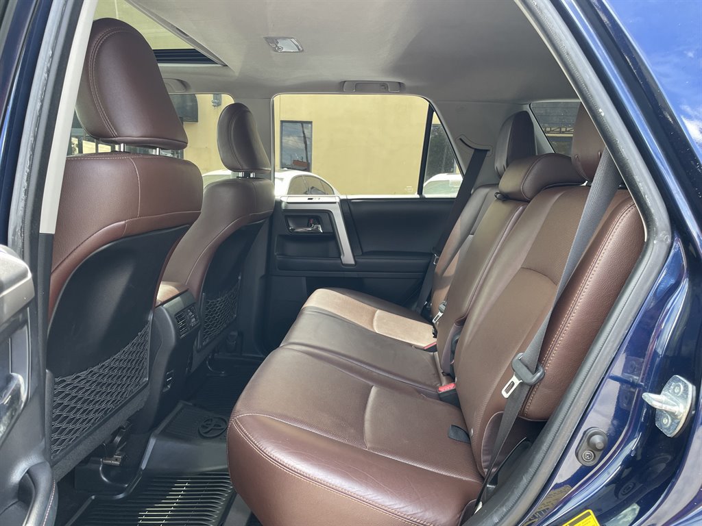 Used 2018 Toyota 4Runner Limited AWD/4WD image 24