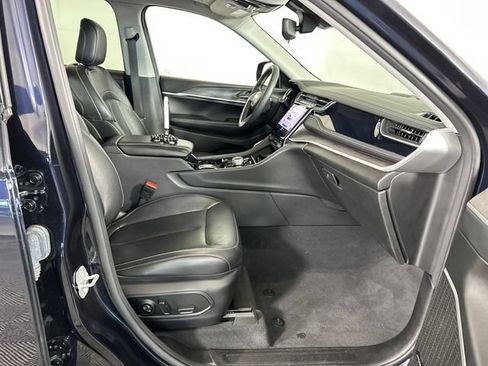 Used 2022 Jeep Grand Cherokee Limited 4xe AWD/4WD image 32